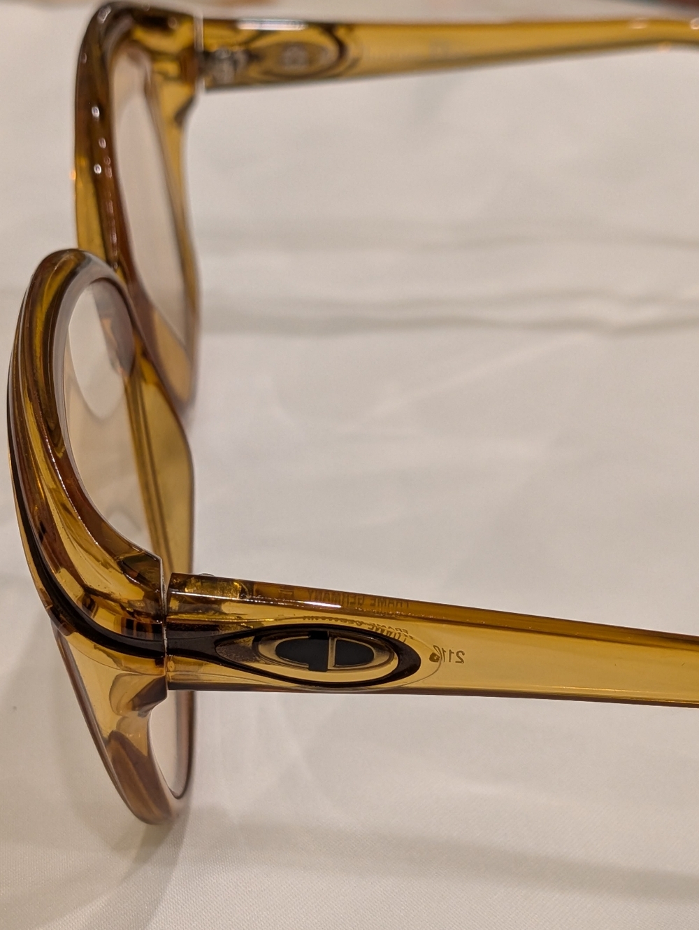 Christian Dior Women's Oversized Amber/Brown Gradient Glasses Frames - VINTAGE - Picture 4 of 8